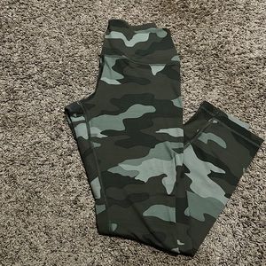 Large PINK Ultimate camo leggings